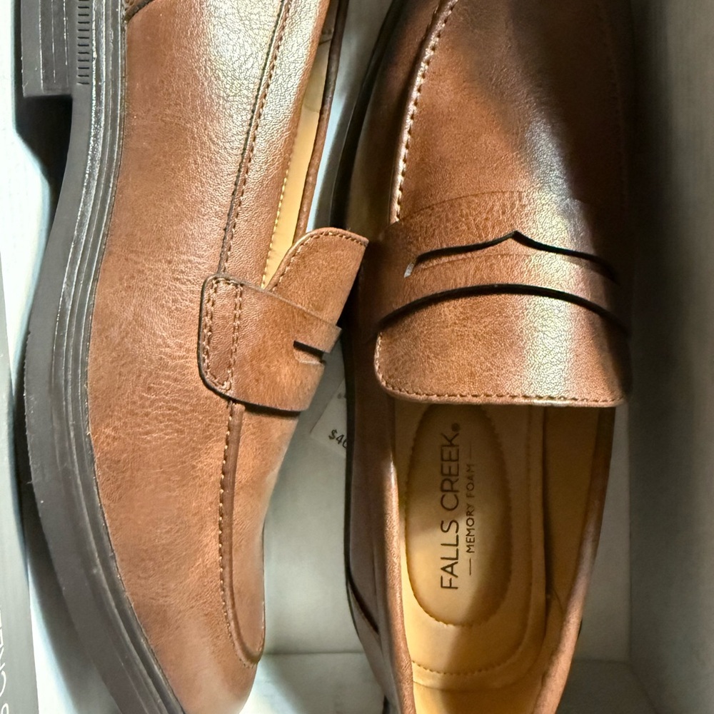 Falls Creek Men's Brown Loafers